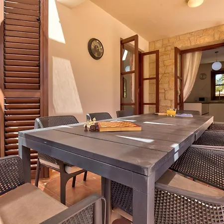 Villa 4 Bedroom Kellia With Private Pool, Aphrodite Hills *
