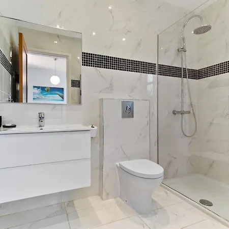 4 Bedroom Kellia With Private Pool, Aphrodite Hills * Kouklia