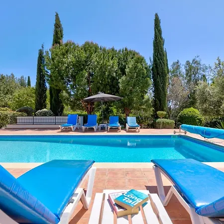 4 Bedroom Kellia With Private Pool, Aphrodite Hills Kouklia